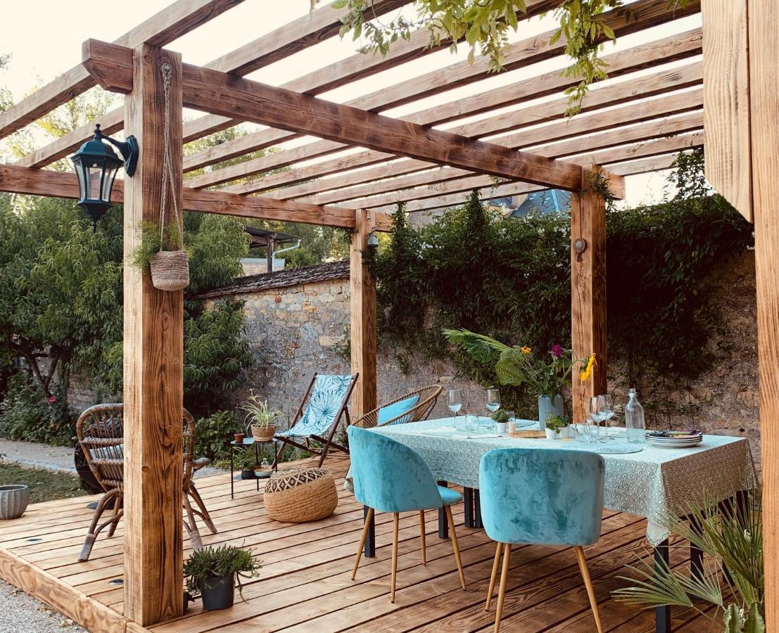 Pool House-L'Hirondelle De Sermizelles- Grand Jardin, Calme Et Nature Aux Portes Du Morvan Esterno foto