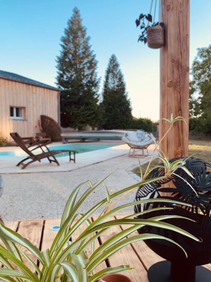 Pool House-L'Hirondelle De Sermizelles- Grand Jardin, Calme Et Nature Aux Portes Du Morvan Esterno foto